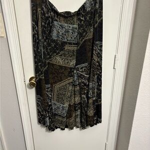 Elegant Black and Brown Patterned Skirt